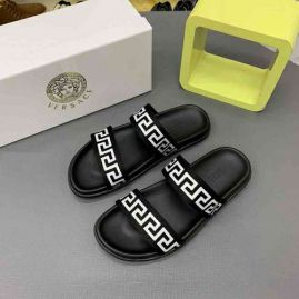 Picture of Versace Slippers _SKU7561024793331950